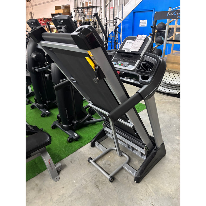 Used Spirit XT185 Treadmill