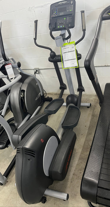 Used Life Fitness E1 Elliptical Trainer