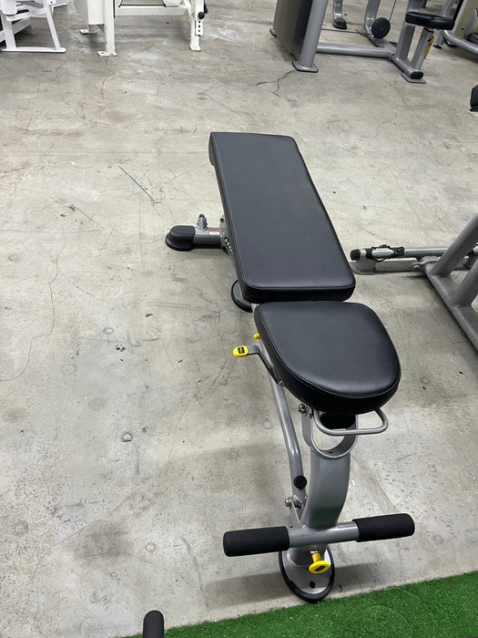 Used Hoist HF-5167 7-Position Folding F/I/D Bench